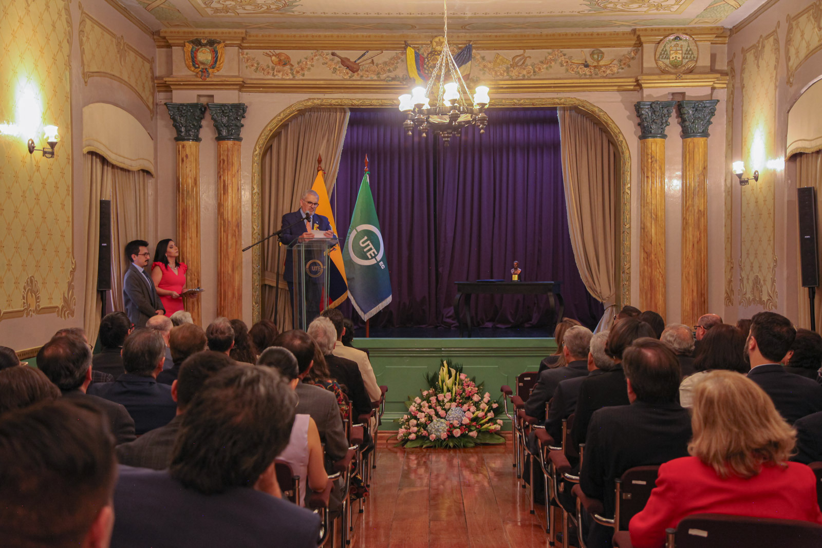Condecoración Dr. Eugenio Espejo – UTE
