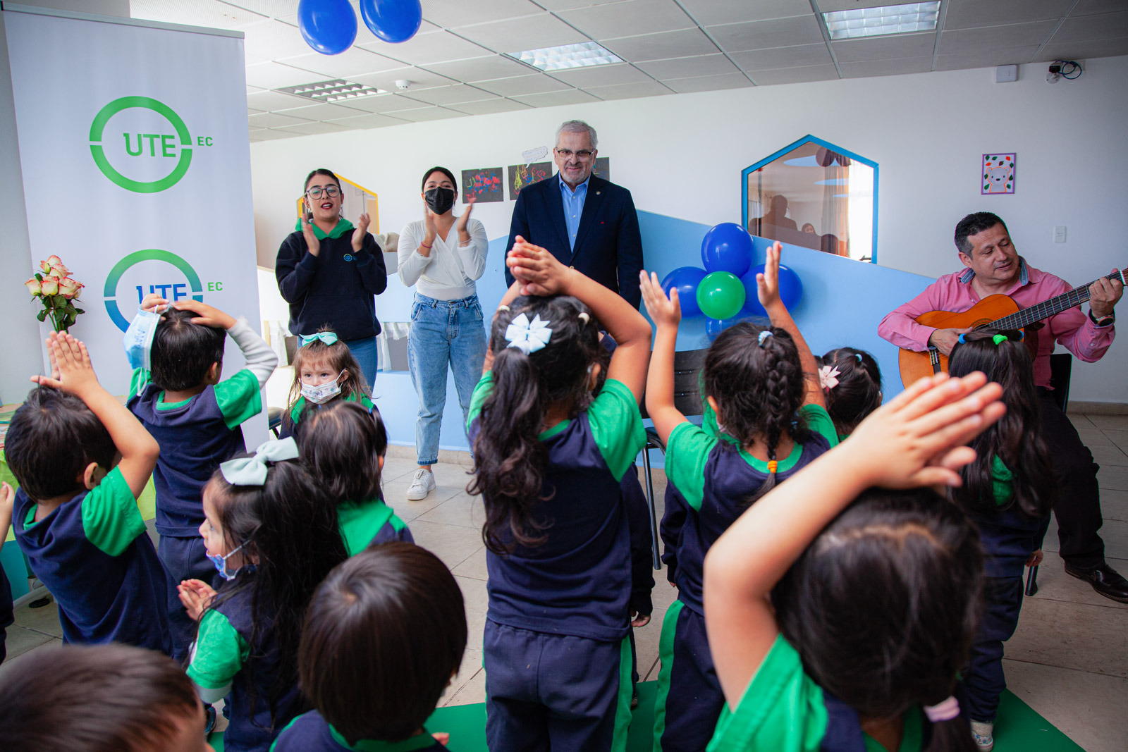 rector-visita-huellas-ternura-3