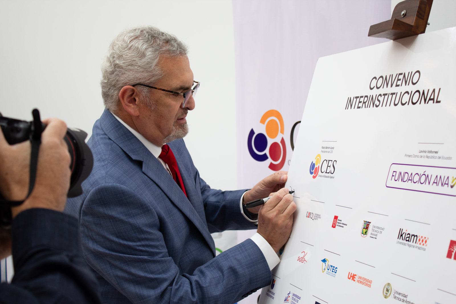 Acuerdo de Cooperación: CES - Fundación Ana