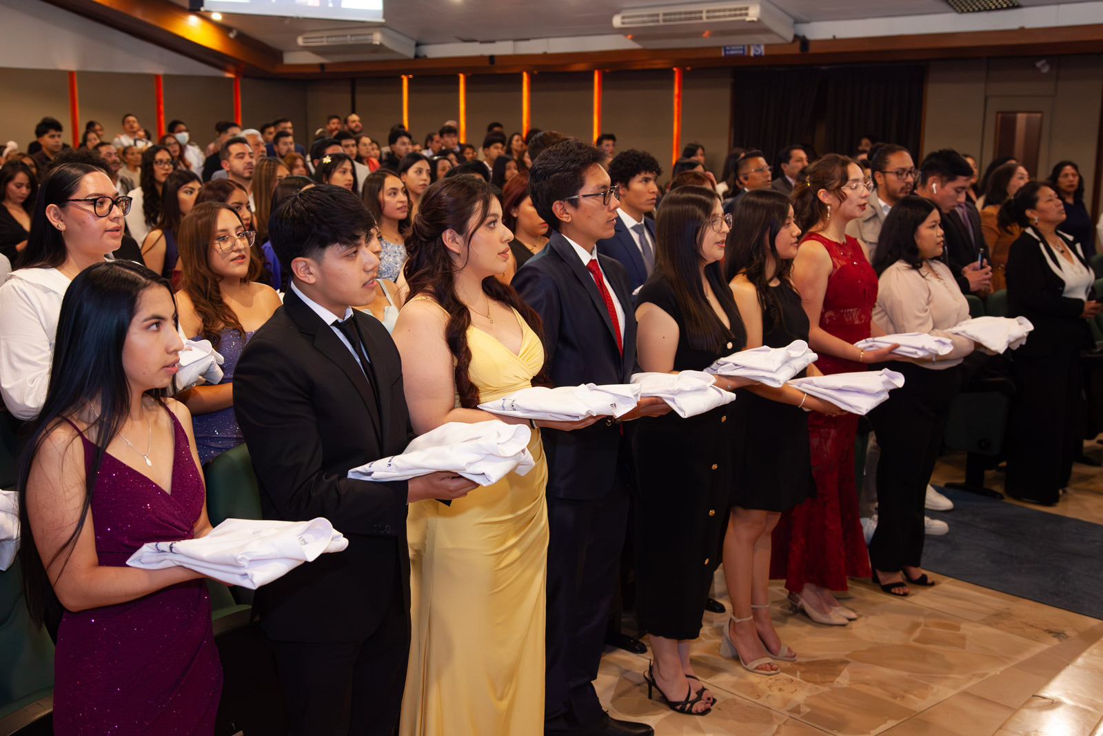 Investidura mandil Odontología 2025