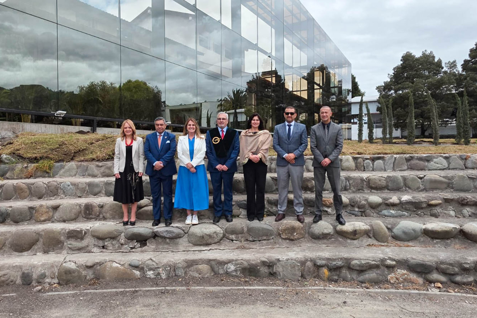 ute-inaugura-campus-cuenca-extra