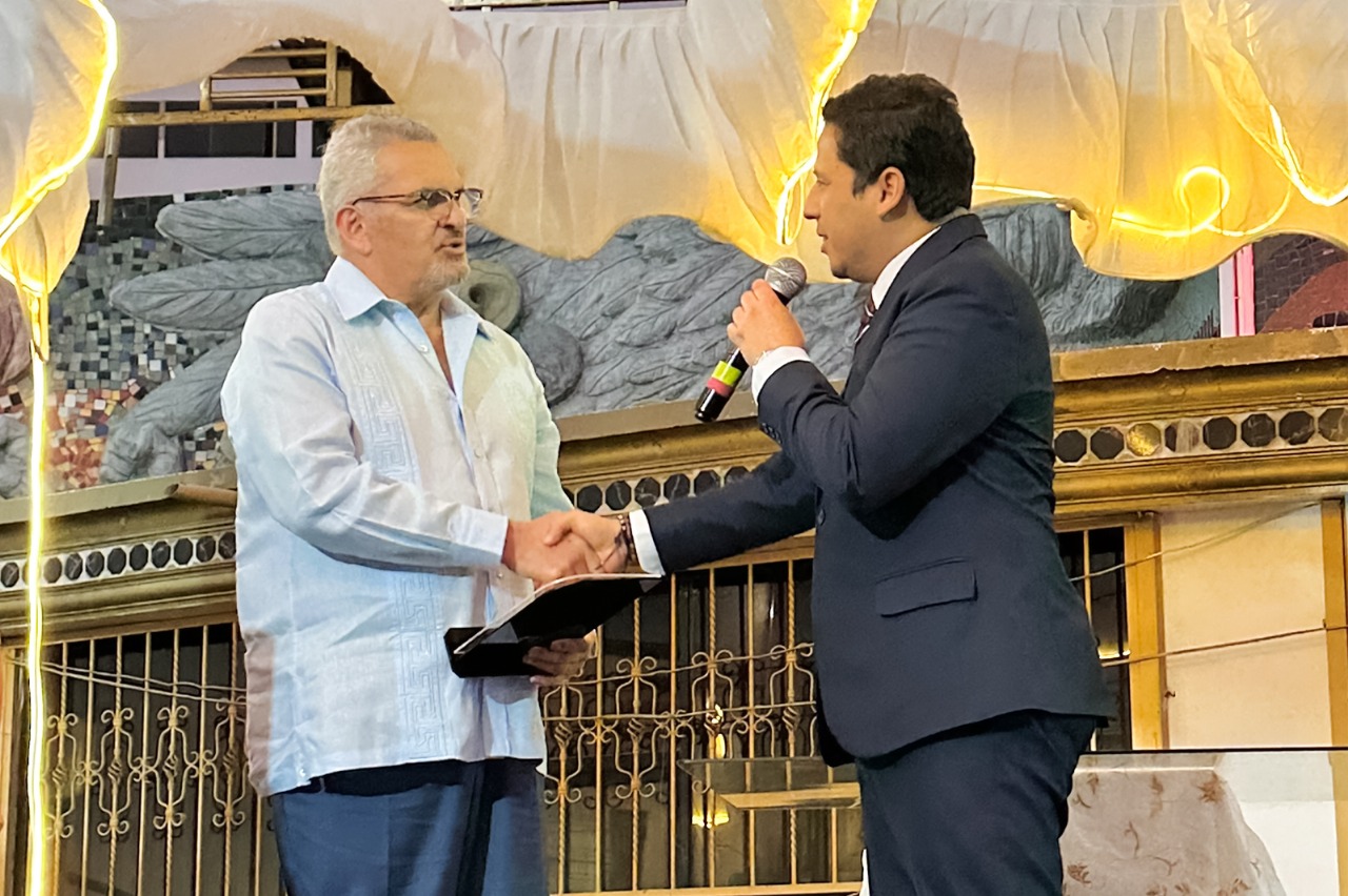 condecoracion-gad-montecristi-3