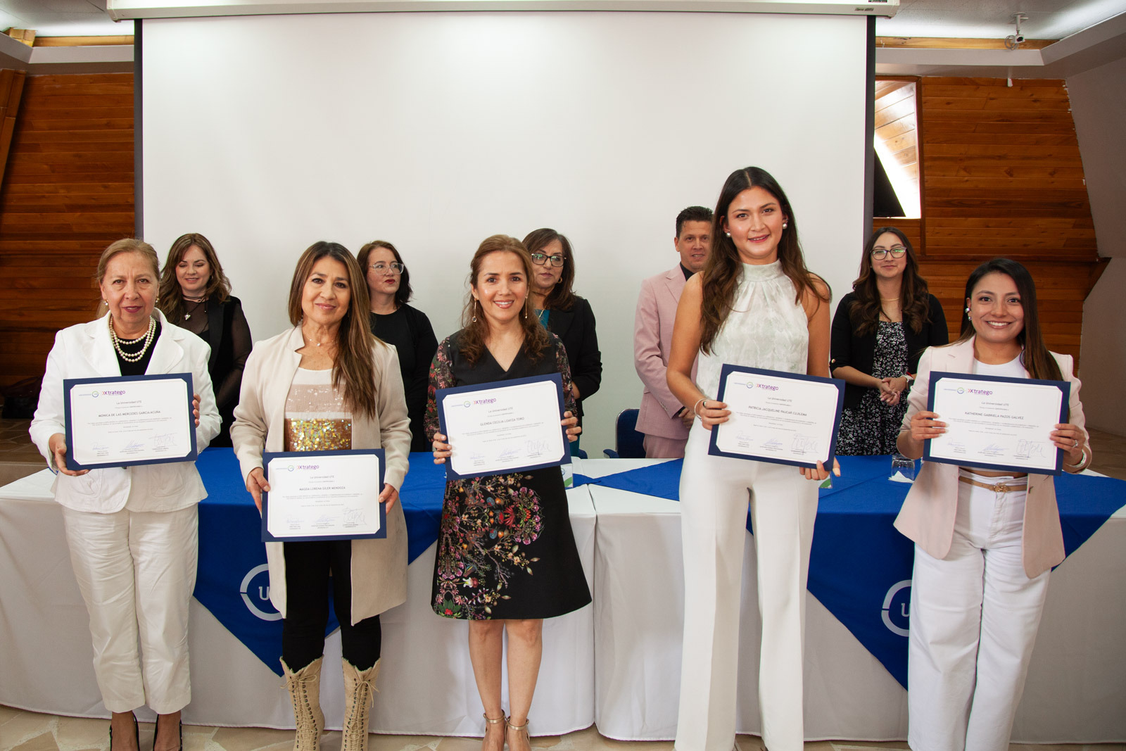 graduacion-diplimado-liderazgo-genero-4