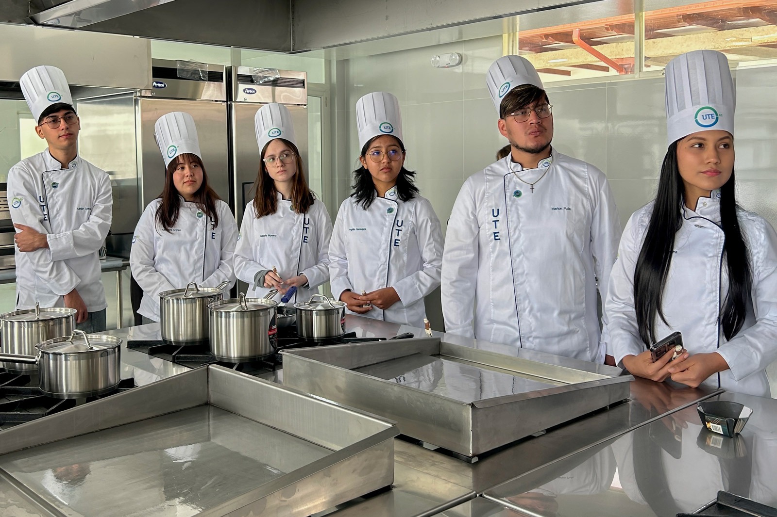 Investidura Gastronomía y laboratorio cocina UTE