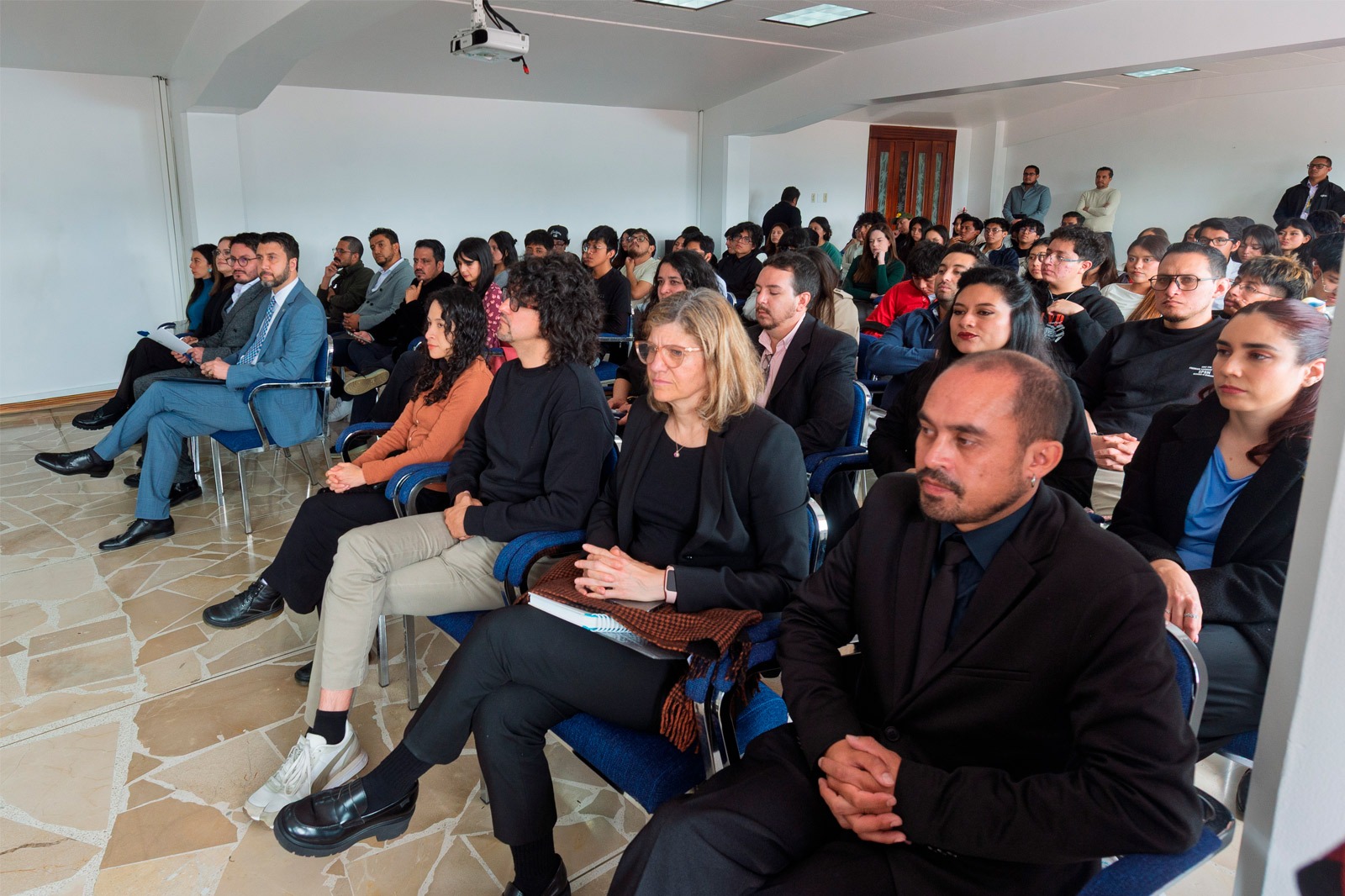 pres-libro-umbral-fau-2