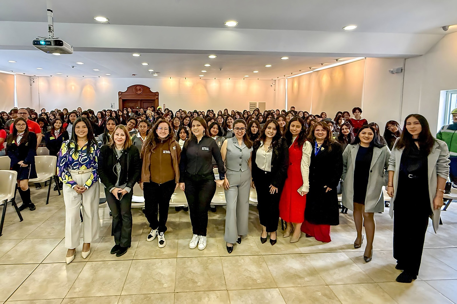 profesionales-inspiran-stem26-2