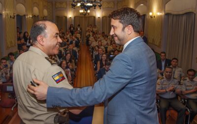 UTE e ISSPOL firman convenio para fortalecer la formación policial en Ecuador.