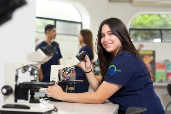 prácticas estudiantiles Universidad UTE
